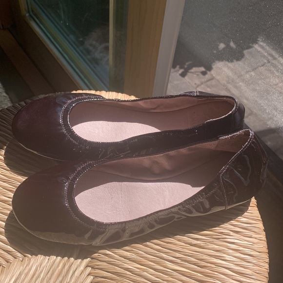 Vince Camuto Patent Leather Flats - Picture 7 of 10